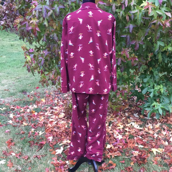 3/$20 Old Navy Santa Flannel Pajamas - Picture 4 of 10